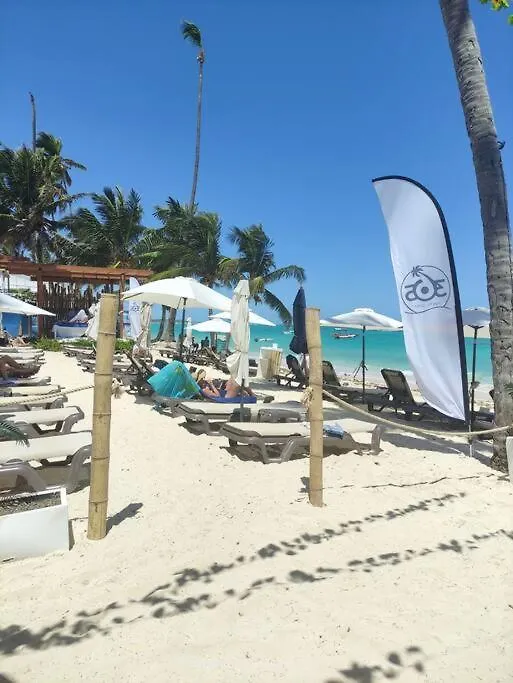 Beachfront Apartament - Private Beach Access Punta Cana Apartment